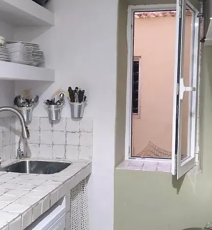 La Casita De Celia Apartment *